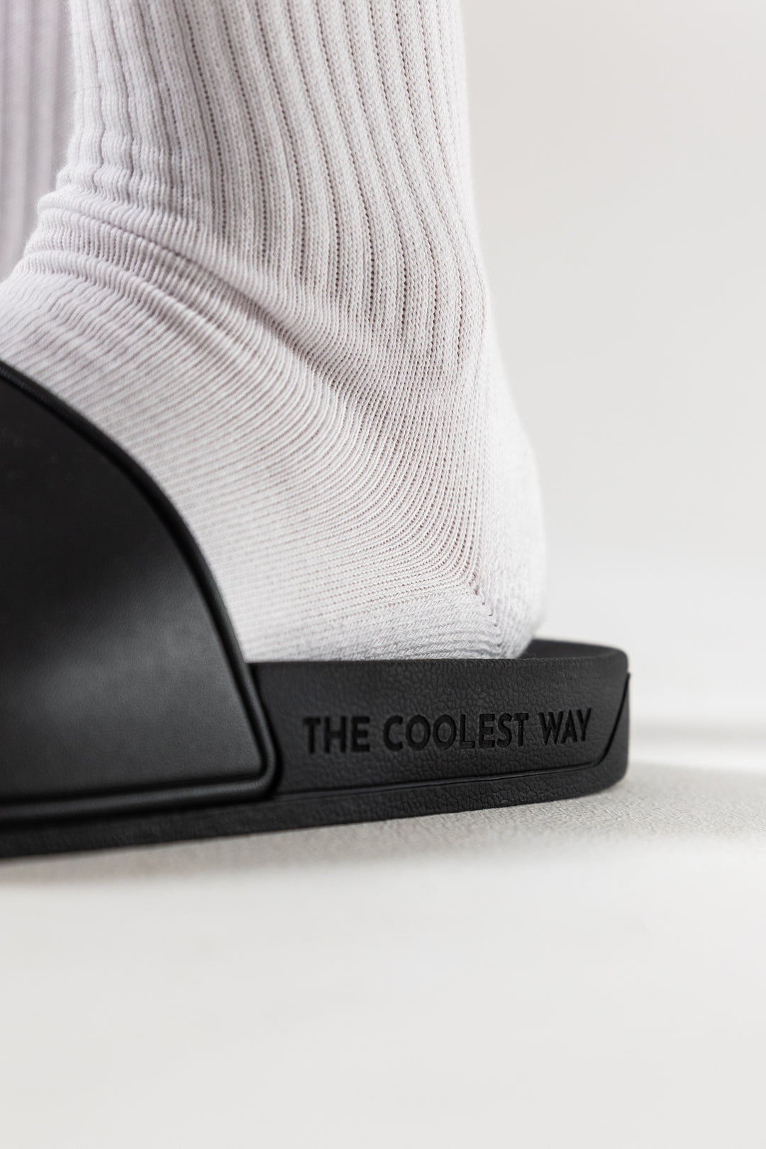 ESSENTIAL SLIDES