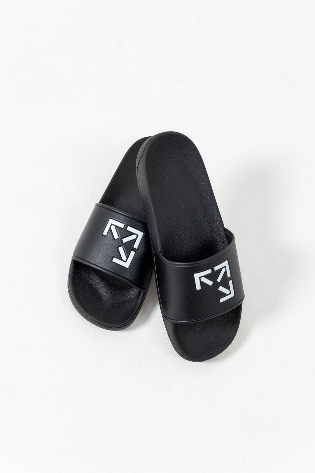 ESSENTIAL SLIDES